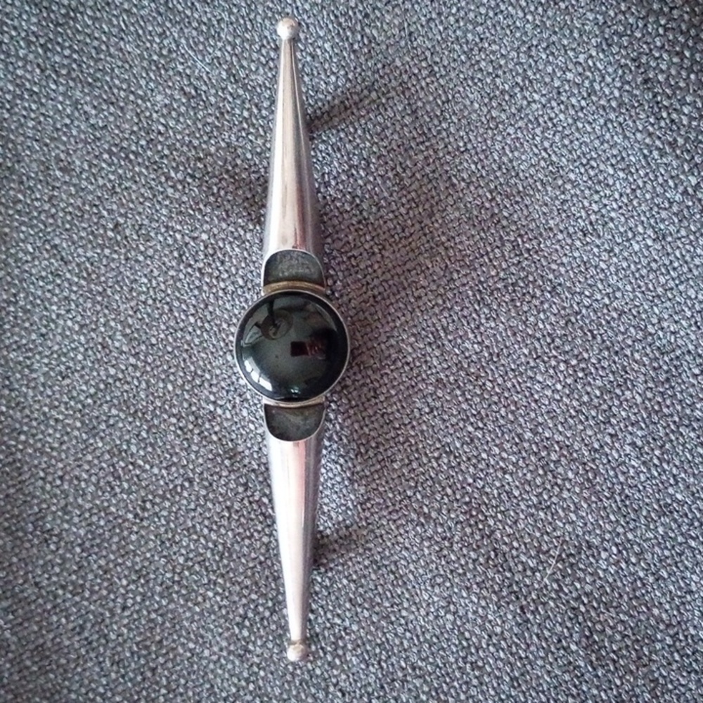 Sterling Silver and Black Onyx Brooch - Picture 2 of 5